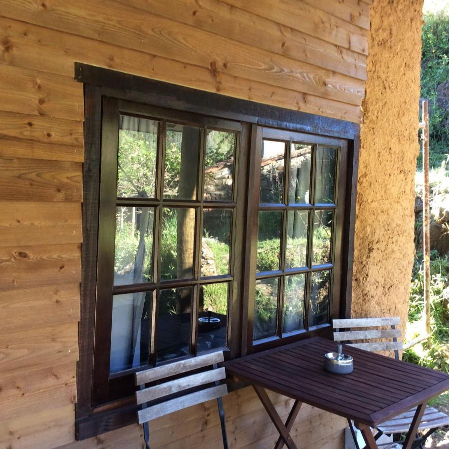 Unique Tiny House With Natural Building Techniques Figueiro Dos Vinhos Exterior photo