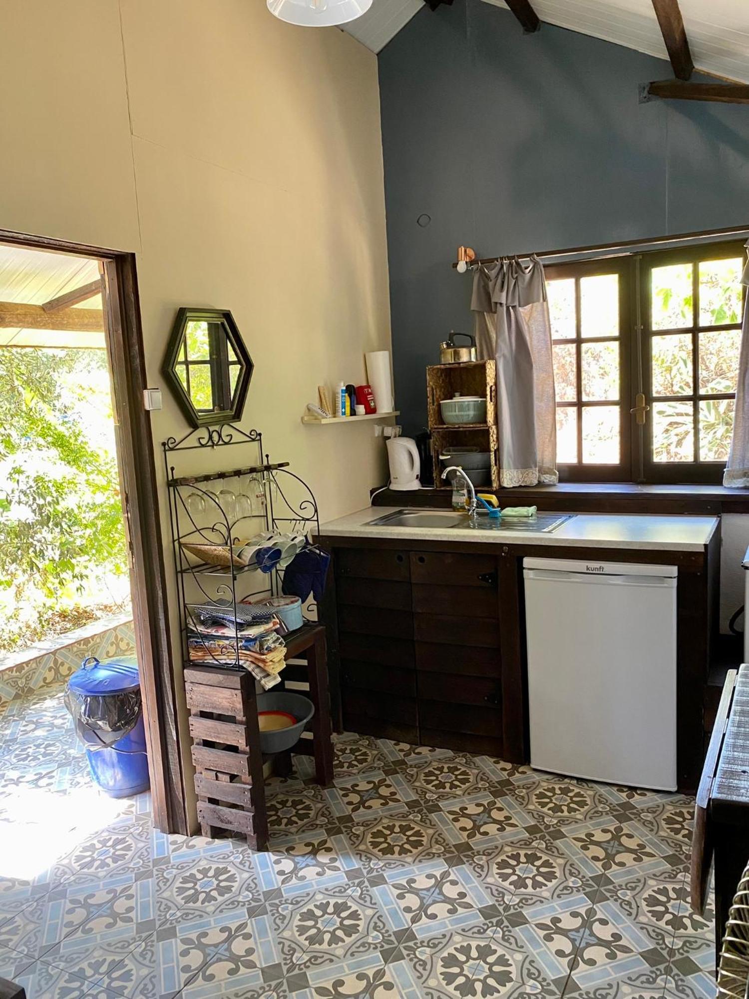 Unique Tiny House With Natural Building Techniques Figueiro Dos Vinhos Exterior photo